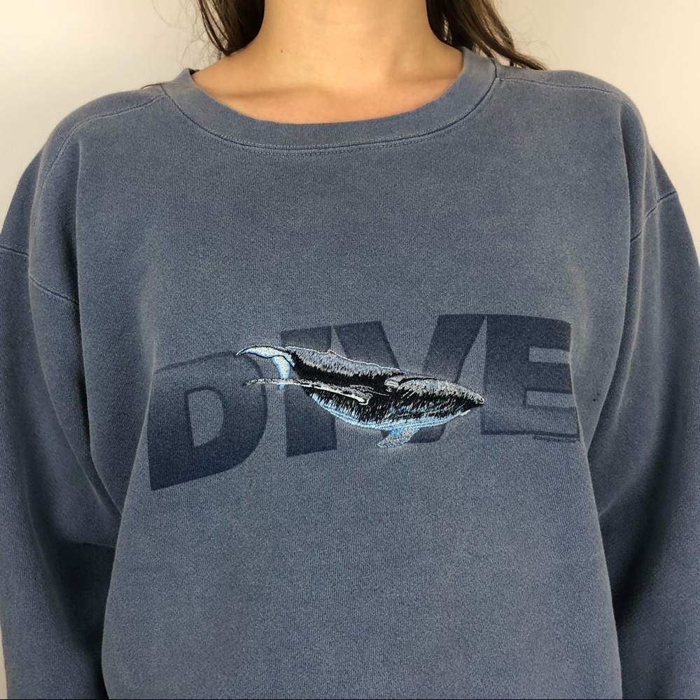 90s Whale Sweatshirt 🐋